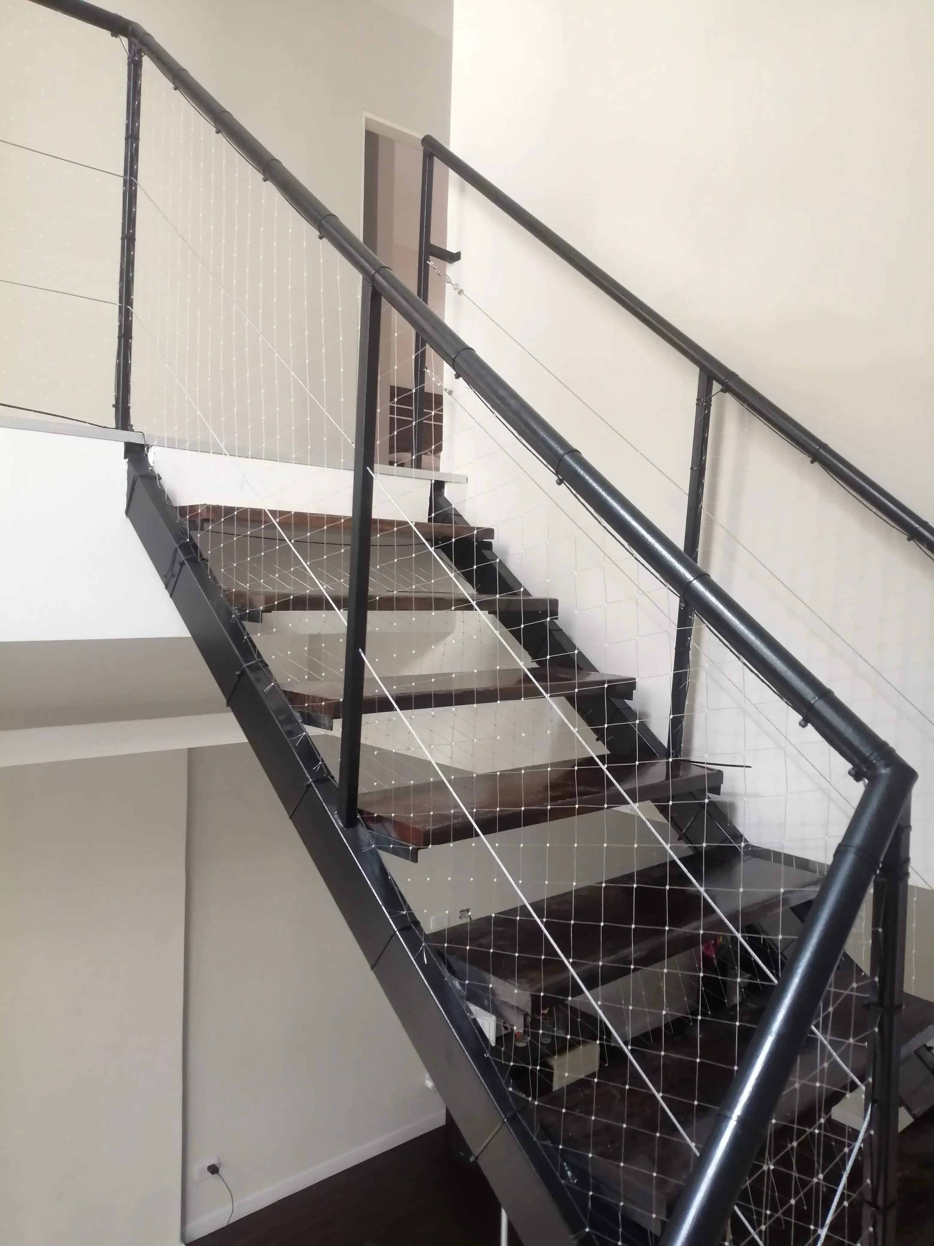 Redes para niños y escaleras
